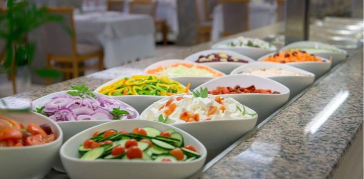 apsistokite SUN BEACH RESORT viešbutyje už gerą kainą.
