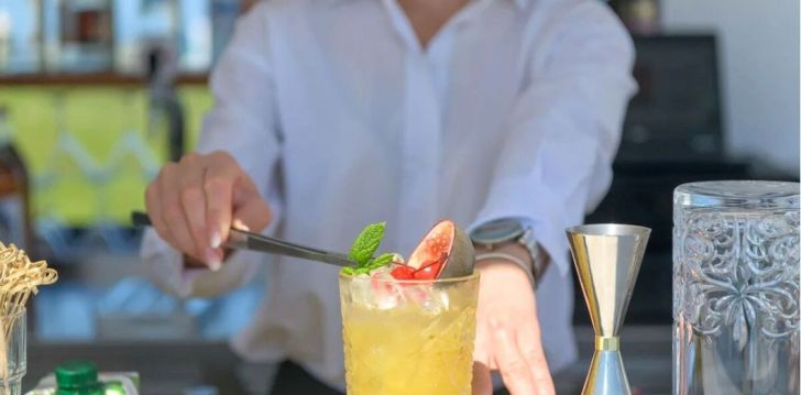 planuoji kelionę į Graikija? apsistokite 4 viešbutyje SUN BEACH RESORT. 