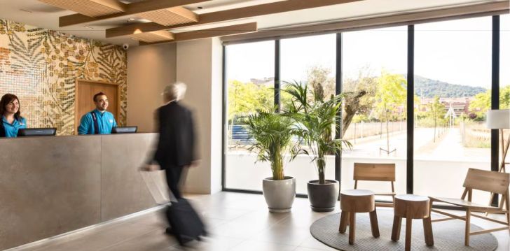 rinkitės viešbutį AQUA HOTEL SILHOUETTE & SPA kelionei į Ispanija