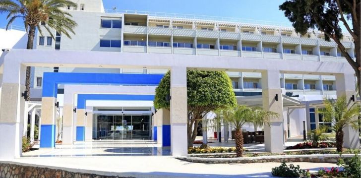 tavęs laukia poilsis Graikija įsikūrusiame BLUE BAY RESORT