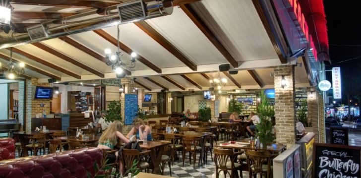 apsistokite ILIOS 1 CENTRAL viešbutyje už gerą kainą. 