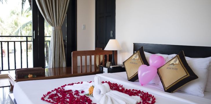 viešbutis HON ROM CENTRAL BEACH RESORT įsikūręs Vietnamas.