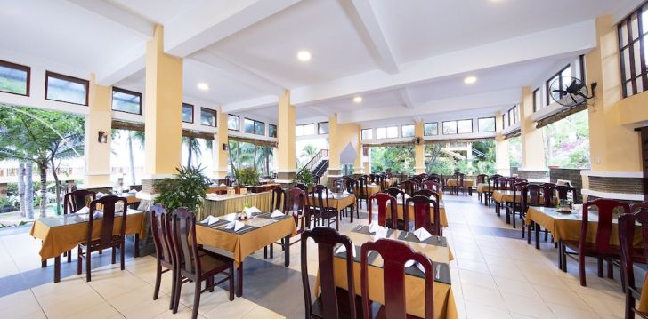 tavęs laukia poilsis Vietnamas įsikūrusiame HON ROM CENTRAL BEACH RESORT