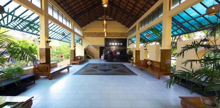 viešbutis HON ROM CENTRAL BEACH RESORT įsikūręs Vietnamas. 
