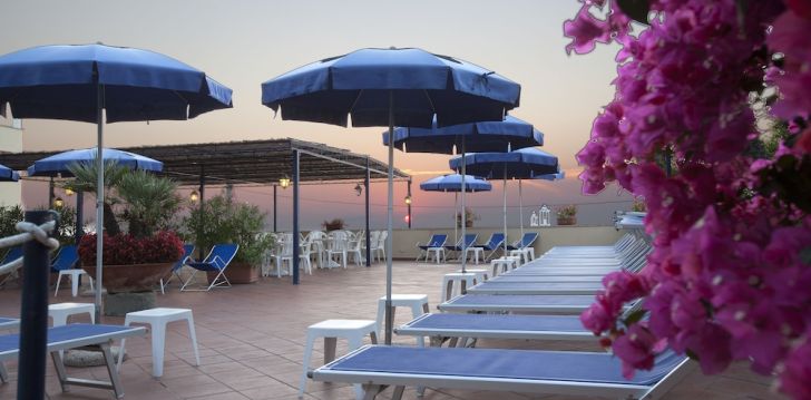 Viešbutis PICCOLO PARADISO įsikūręs Italija.