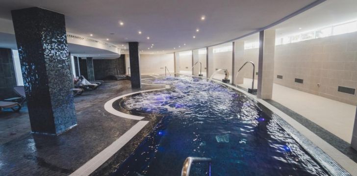 apsistokite GARA SUITES GOLF & SPA viešbutyje už gerą kainą.