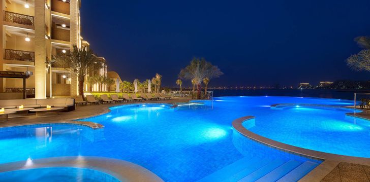 Planuoji kelionę į JAE? apsistokite 5 viešbutyje DOUBLETREE BY HILTON RESORT & SPA MARJAN ISLAND.