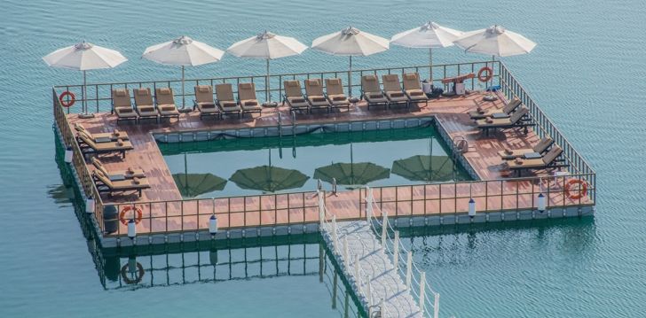 Tavęs laukia poilsis JAE įsikūrusiame DOUBLETREE BY HILTON RESORT & SPA MARJAN ISLAND