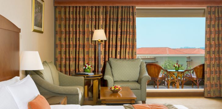 apgyvendinimas 5* AL RAHA BEACH