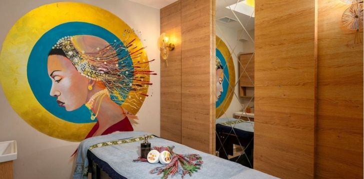 Apsistokite CLUB BIG BLUE SUITE viešbutyje už gerą kainą.
