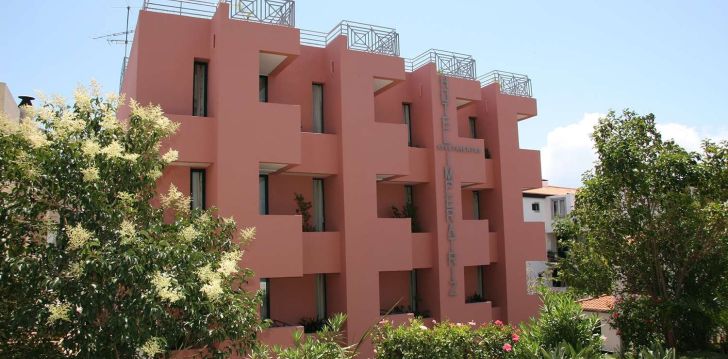 Apsistokite IMPERATRIZ APARTHOTEL viešbutyje už gerą kainą. 