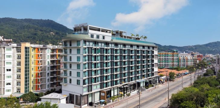 Apsistokite THE MARINA PHUKET HOTEL viešbutyje už gerą kainą. 