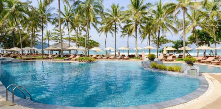 Apsistokite KATATHANI PHUKET BEACH RESORT viešbutyje už gerą kainą. 