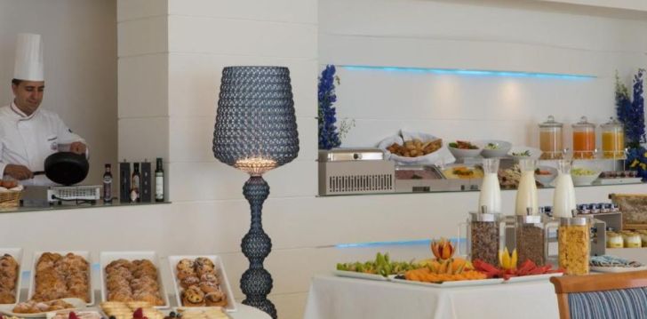 Atostogos Italija – apsistokite viešbutyje LLOYD'S BAIA HOTEL