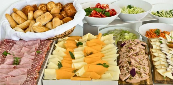 geras kainos ir kokybės santykis atostogoms - viešbutis LLOYD'S BAIA HOTEL