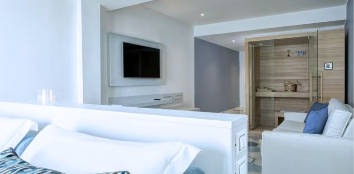 Nepraleisk progos pailsėti už gerą kainą - viešbutyje LLOYD'S BAIA HOTEL