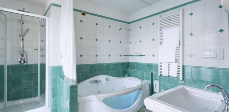 Saulės kupinos atostogos Amalfio pakrantėje, 4* LLOYD’S BAIA HOTEL viešbutyje! 28