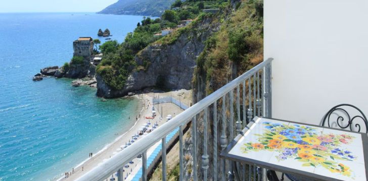 Saulės kupinos atostogos Amalfio pakrantėje, 4* LLOYD’S BAIA HOTEL viešbutyje! 31