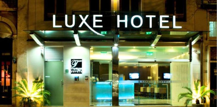 apsistokite TURIM LUXE HOTEL viešbutyje už gerą kainą.