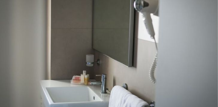 tavęs laukia poilsis Italija įsikūrusiame YES HOTEL TOURING