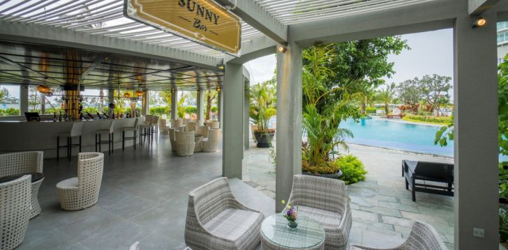 Viešbutis MUONG THANH LUXURY PHU QUOC HOTEL įsikūręs Vietnamas. 