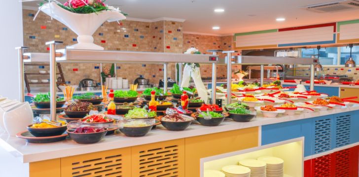 Nepraleisk progos pailsėti už gerą kainą - viešbutyje CRYSTAL CLUB WORLD OF COLOURS