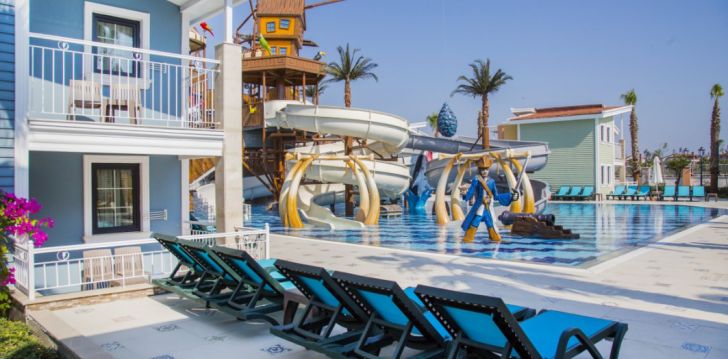 Atostogos Turkija – apsistokite viešbutyje CRYSTAL CLUB WORLD OF COLOURS