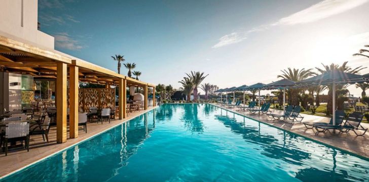 Planuoji kelionę į Graikija? apsistokite 5 viešbutyje MITSIS FALIRAKI BEACH HOTEL & SPA.
