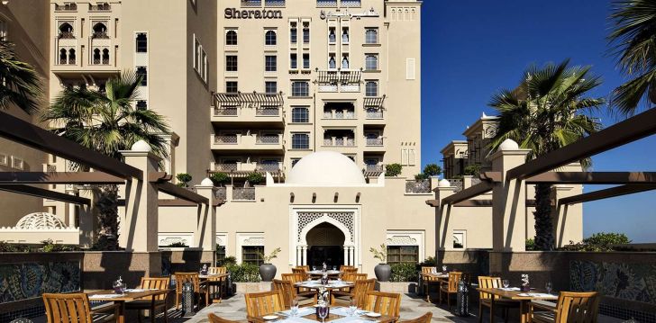 SHERATON SHARJAH BEACH RESORT & SPA - klientų vertinamas, kaip geras kainos ir kokybės santykis. 