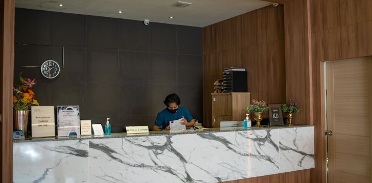 apsistokite SUN SEA SAND HOTEL viešbutyje už gerą kainą.