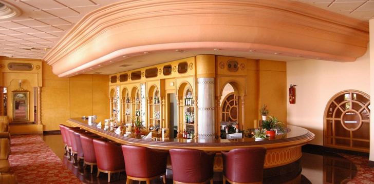 apsistokite MAHDIA PALACE THALASSO viešbutyje už gerą kainą.