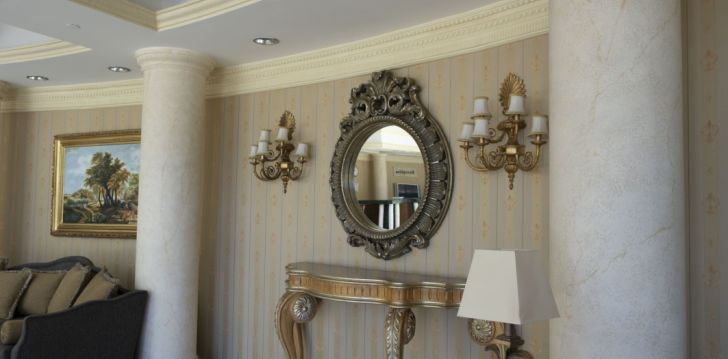 rinkitės viešbutį X LIFE HOTEL kelionei į Turkija
