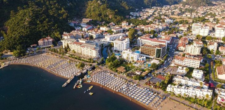apsistokite CLUB MUNAMAR BEACH RESORT viešbutyje už gerą kainą. 