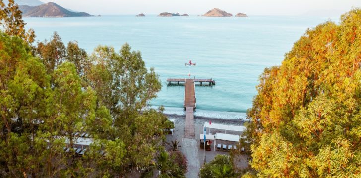 apsistokite LYKIA BOTANIKA BEACH viešbutyje už gerą kainą.