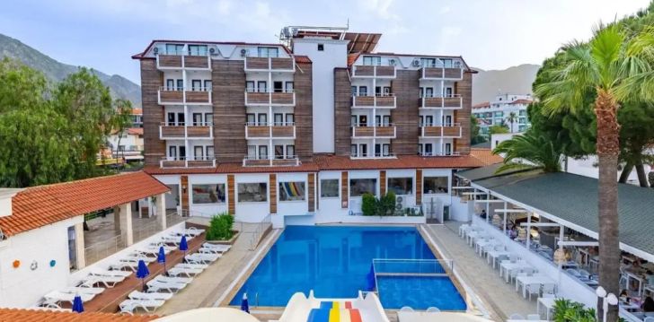 apsistokite CLUB MUNAMAR BEACH RESORT viešbutyje už gerą kainą.