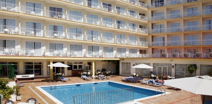 apsistokite HOTEL LINDA viešbutyje už gerą kainą. 