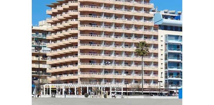 Apsistokite APARTAMENTOS JABEGA viešbutyje už gerą kainą. 