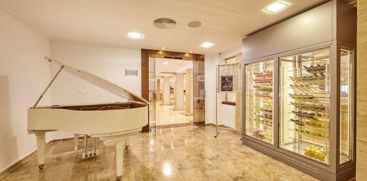 Viešbutis MLL MEDITERRANEAN BAY (ADULTS ONLY 18+) įsikūręs Ispanija.