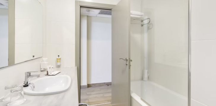 Planuoji kelionę į Ispanija? apsistokite 4 viešbutyje SOL MARBELLA ESTEPONA ATALAYA PARK.