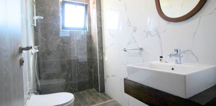 planuoji kelionę į Albanija? apsistokite 4 viešbutyje SUNWAY. 