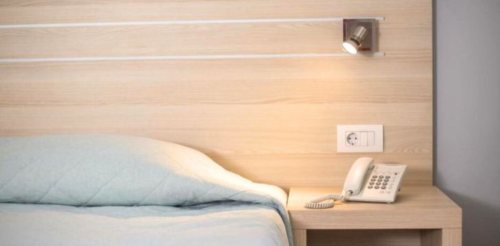 Rinkitės viešbutį NIRIIDES BEACH HOTEL kelionei į Graikija