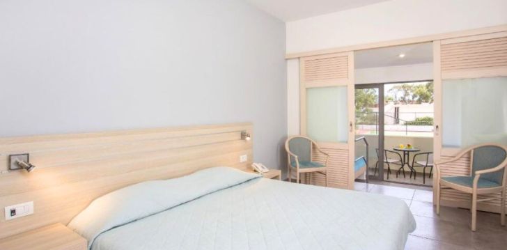 Tavęs laukia poilsis Graikija įsikūrusiame NIRIIDES BEACH HOTEL