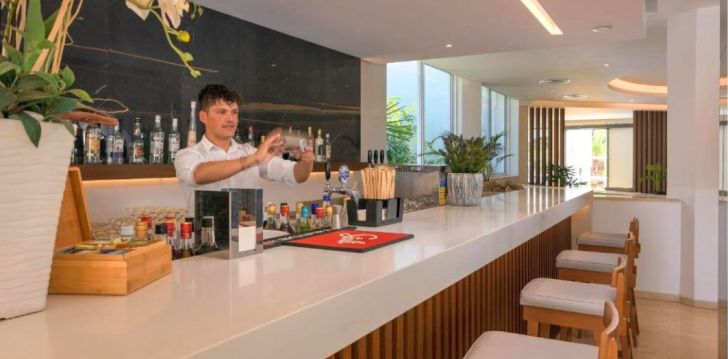 Nepraleisk progos pailsėti už gerą kainą - viešbutyje NIRIIDES BEACH HOTEL
