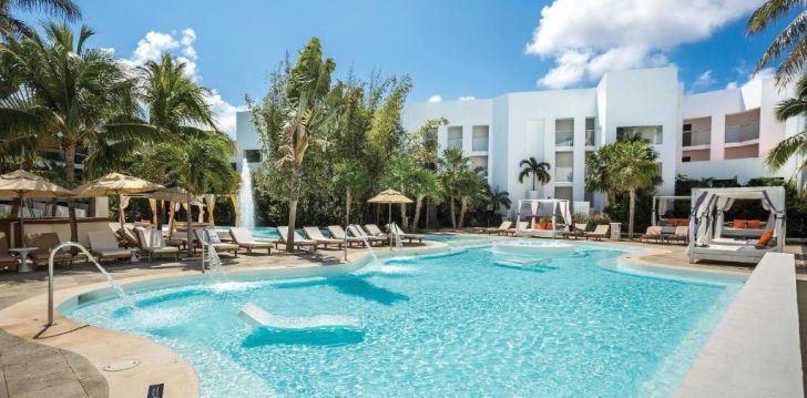 SUNSCAPE AKUMAL BEACH RESORT & SPA - klientų vertinamas, kaip geras kainos ir kokybės santykis. 