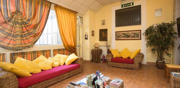 viešbutis HOTEL ETNEA 316 įsikūręs Italija.