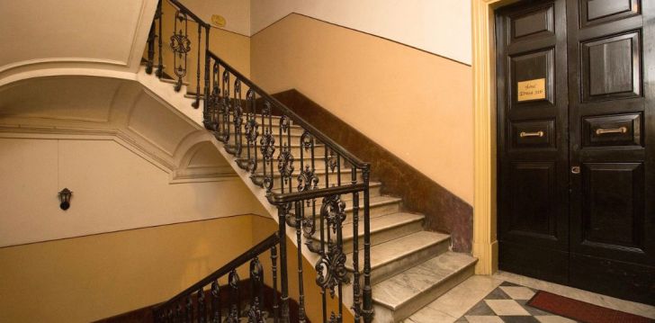 viešbutis HOTEL ETNEA 316 įsikūręs Italija.