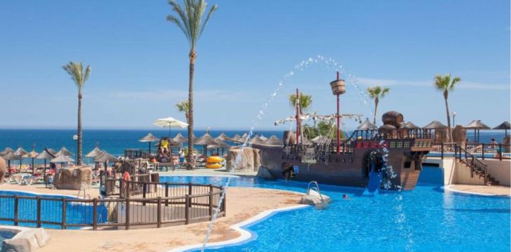 HOLIDAY POLYNESIA - klientų vertinamas, kaip geras kainos ir kokybės santykis. 