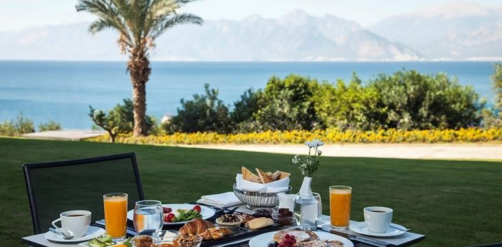 Tavęs laukia poilsis Turkija įsikūrusiame AKRA HOTEL