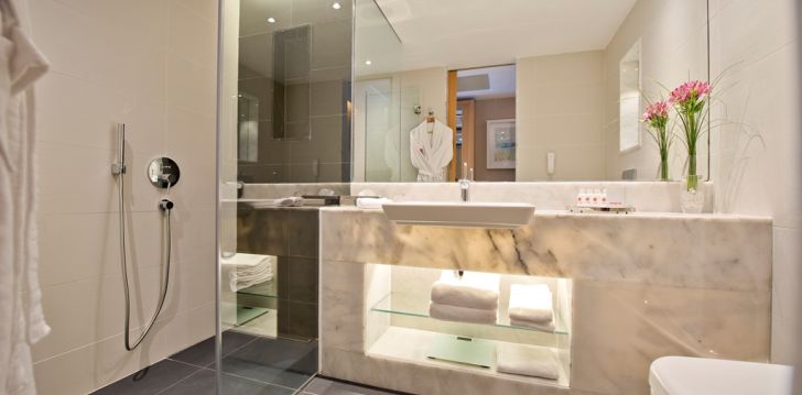 Planuoji kelionę į Turkija? apsistokite 4 viešbutyje AKRA V HOTEL.