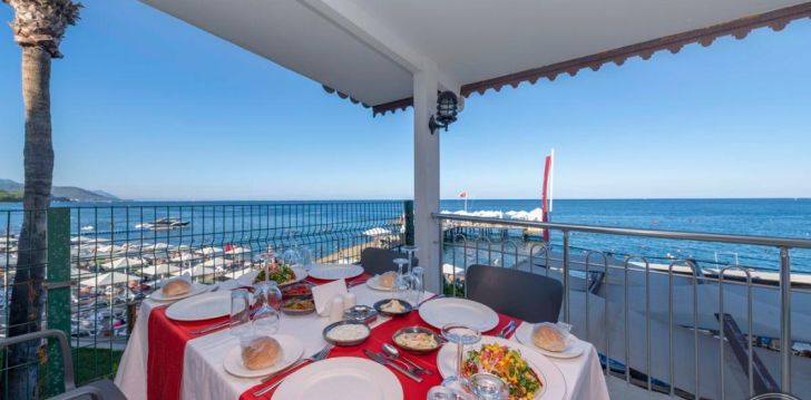 Planuoji kelionę į Turkija? apsistokite 4 viešbutyje ARMAS BEACH HOTEL. 